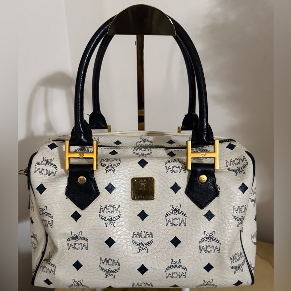 MCM VINTAGE VISETOS BOSTON CROSSBODY SATCHEL MONOGRAM P9381 W/CROSSBODY STRAP - Picture 3 of 17